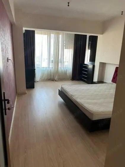Apartament cu 2 camere decomandat în