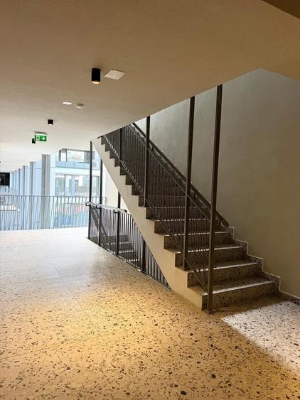 Apartament cu 2 camere decomandat în Victoriei