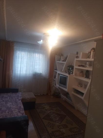Apartament cu 2 camere semidecomandat în Sălăjan