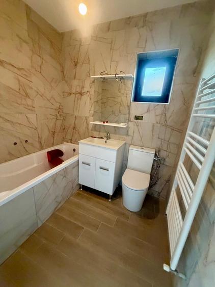 Casă individuală cu 4 camere cu Canalizare în Șard