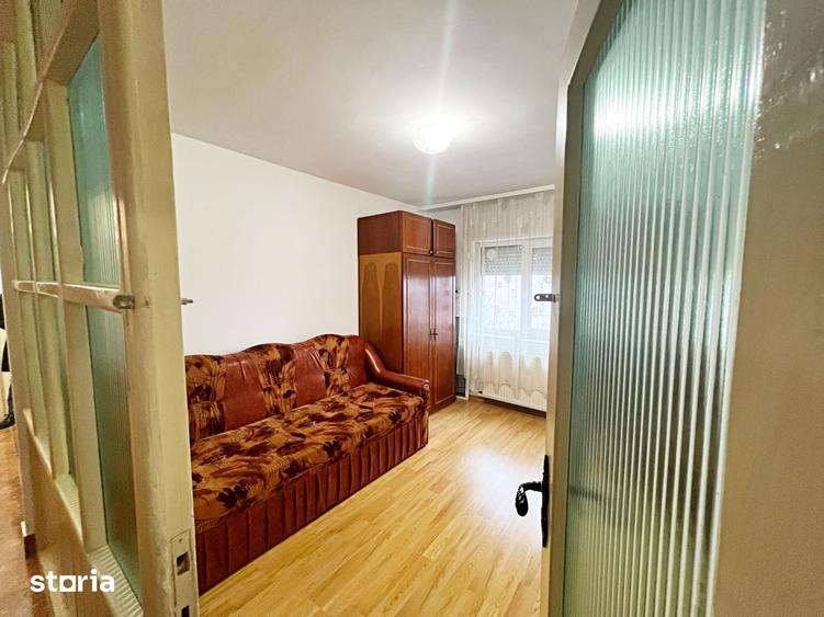 Apartament cu 6 camere decomandat în Calea Aradului