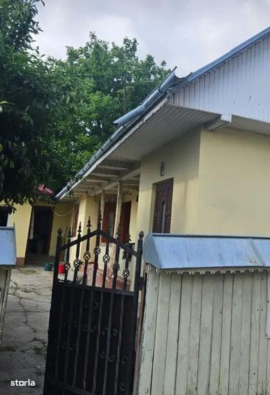 Casă cu 3 camere în Păstrăveni