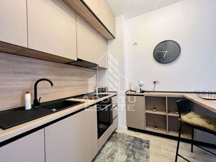 Apartament cu 2 camere semidecomandat, mobilat în Torontalului