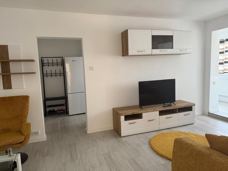 Apartament cu 2 camere semidecomandat în Liviu Rebreanu