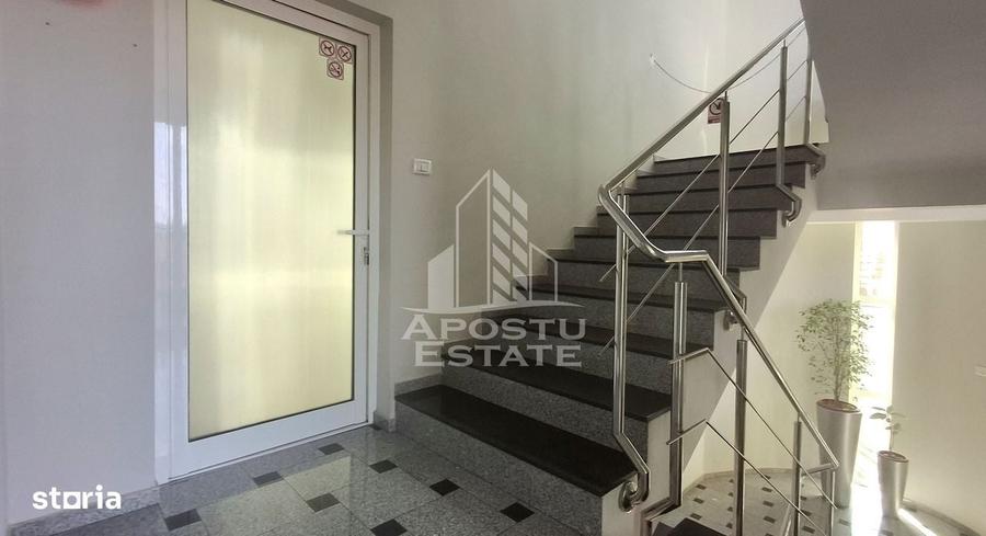 Spațiu comercial, de 70 mp, în Micălaca