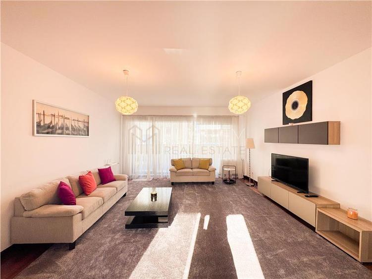 Apartament cu 4 camere decomandat, mobilat în Herăstrău