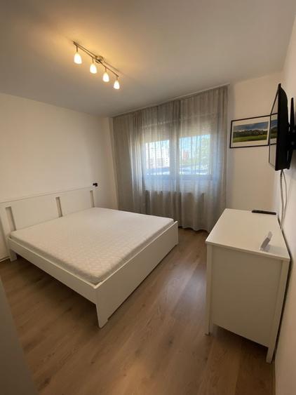 Inchiriez apartament 4 camere zona Uta - 5