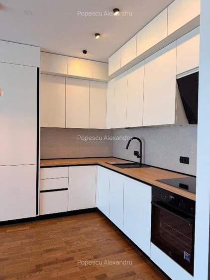Apartament cu 3 camere decomandat, mobilat în Băneasa