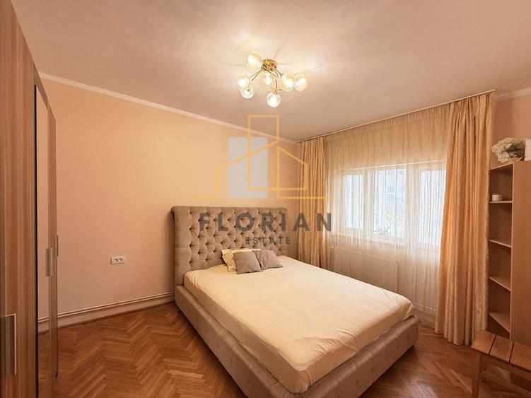 Apartament cu 4 camere decomandat, mobilat în Neptun
