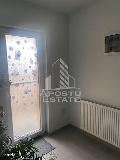 Casă cu 4 camere în Sacoșu Turcesc