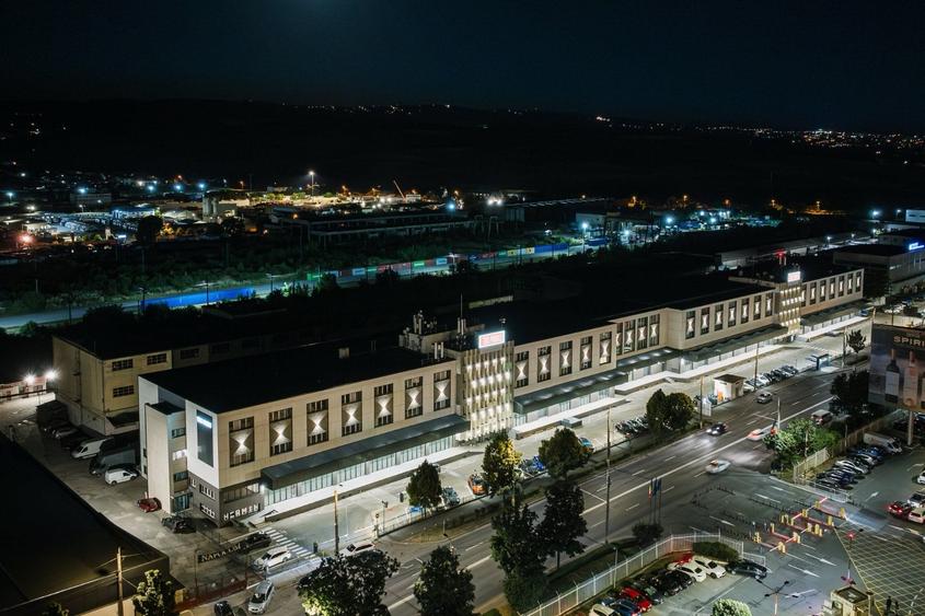 Spațiu comercial, de 150 mp, în Aeroport