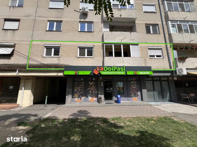 Apartament cu 4 camere în Micro 16