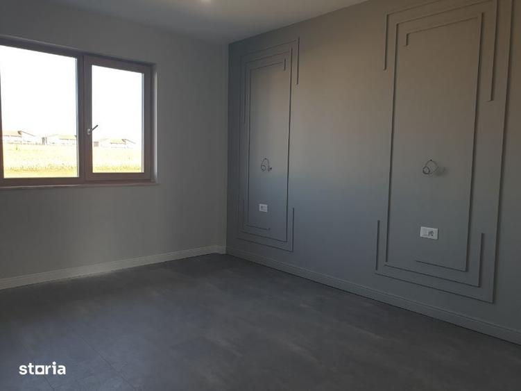 Apartament cu 3 camere în Rediu