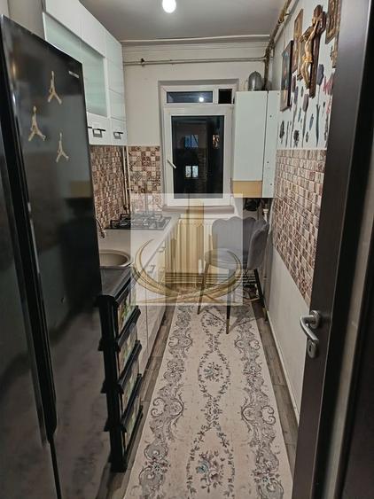 Apartament cu 3 camere semidecomandat, mobilat în Ferentari