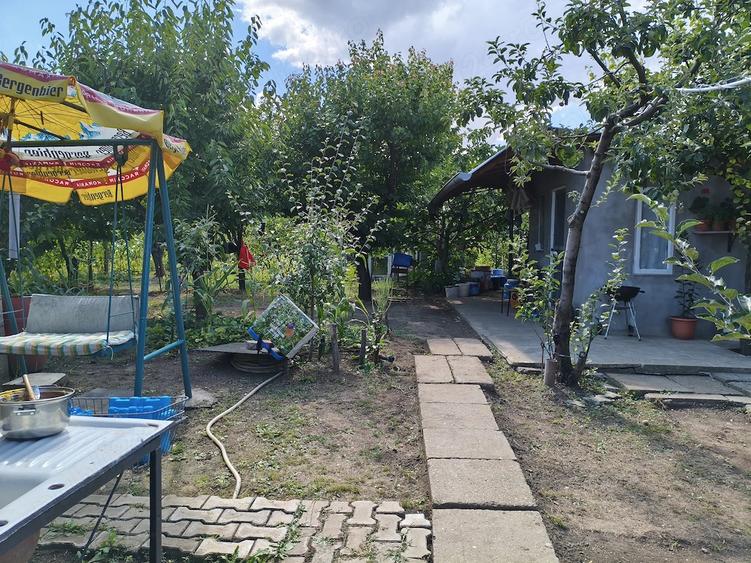 Casă cu 3 camere cu Teren 1000 Mp în Limanu