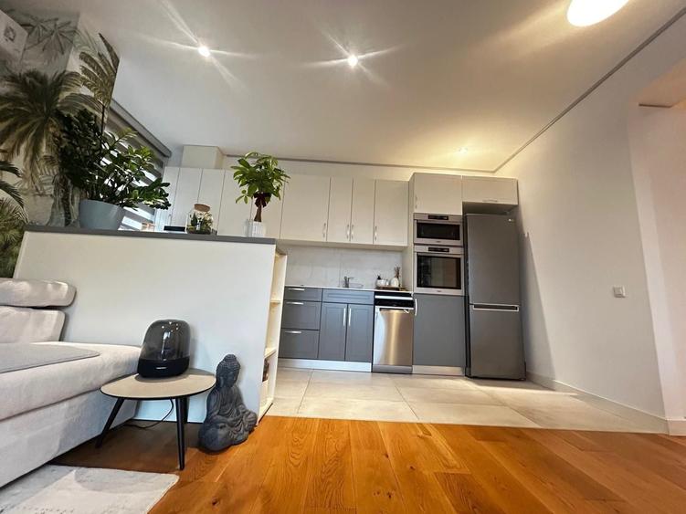 Apartament cu 3 camere, mobilat în Pipera