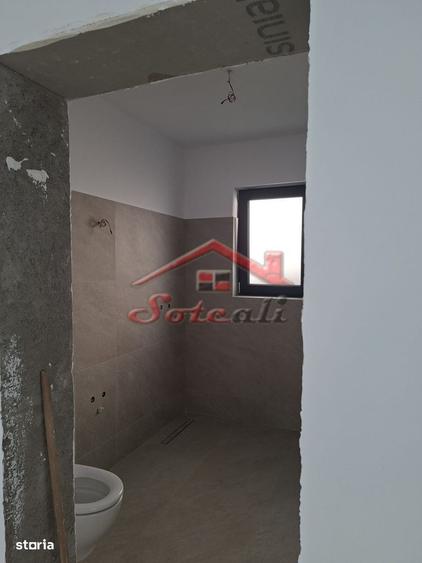 Casă cu 4 camere în Ghioșești