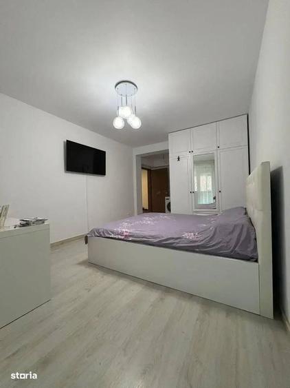 Apartament cu 3 camere decomandat în Fundeni