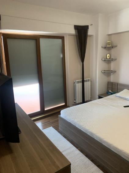 Apartament cu 3 camere decomandat în Năvodari Tabără