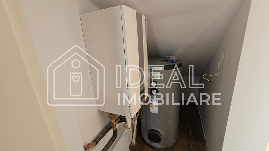 Duplex cu 4 camere cu Canalizare în Est