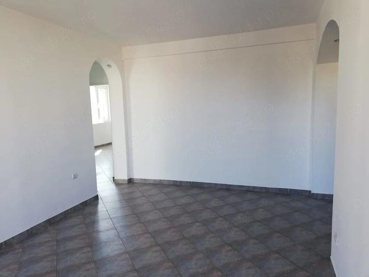 Apartament cu 3 camere decomandat în Ultracentral