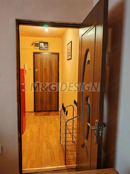 Apartament cu 2 camere nedecomandat în Girocului