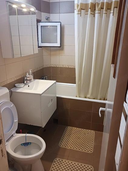 Garsonieră decomandată în Central