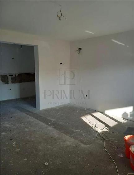 Duplex cu 3 camere cu Canalizare în Beregsău Mare