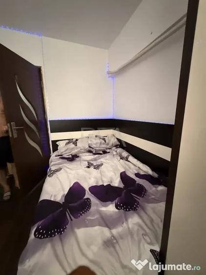 Apartament cu 3 camere decomandat în Drumul Taberei