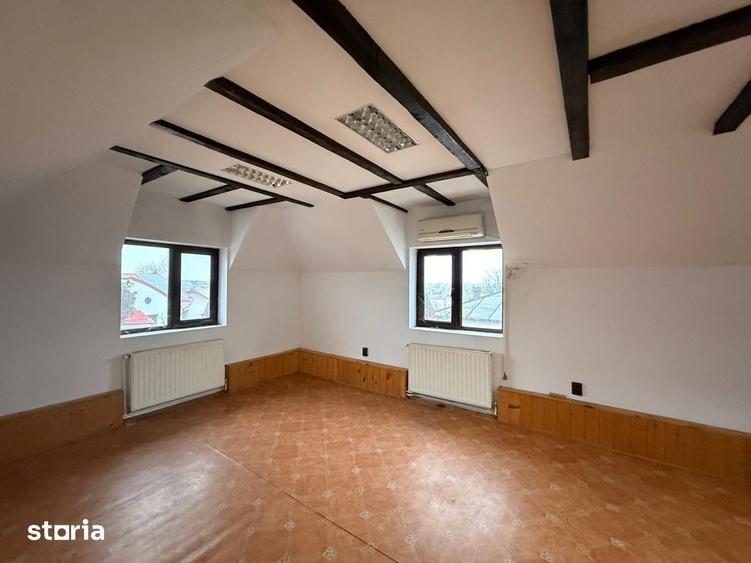 Casă cu 5 camere cu Teren 155 Mp în Central