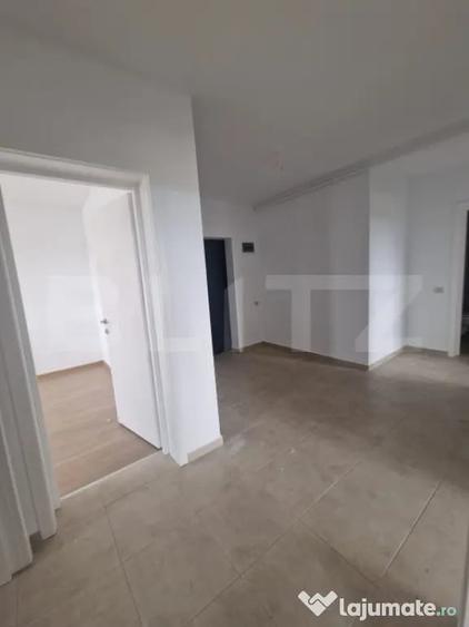 Apartament cu 3 camere decomandat în Sânpetru