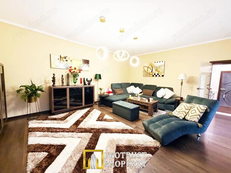 Casă cu 8 camere cu Piscina în Drauț