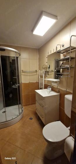 Apartament cu 3 camere decomandat, mobilat în Central
