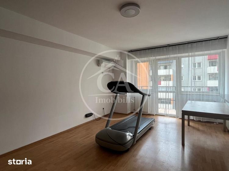 Apartament cu 3 camere decomandat în Iosia