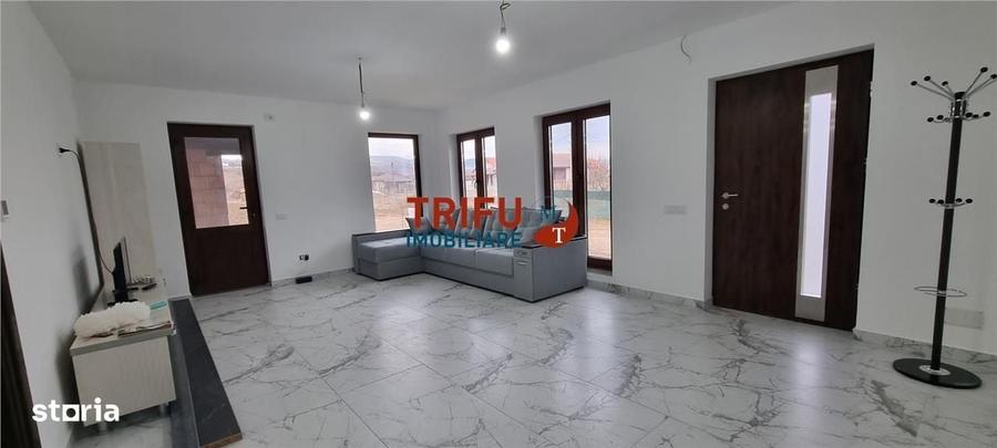 Casă cu 4 camere în Șard