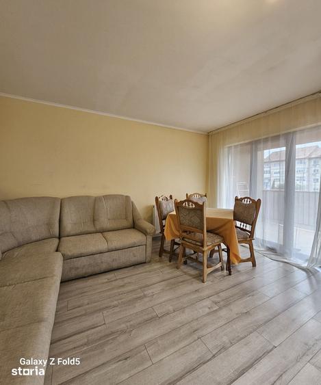Apartament cu 3 camere în Rogerius