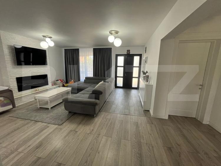 Casă individuală cu 5 camere cu Canalizare în Exterior Nord