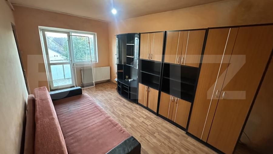 Garsonieră semidecomandată, mobilată în Orăștie