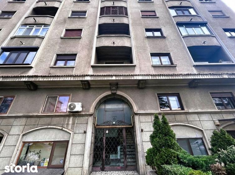 Apartament cu 3 camere, mobilat în Dacia