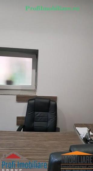 Birou, de 60 mp, în Central