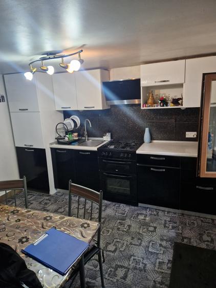 Casă cu 2 camere cu Teren 173 Mp în Est