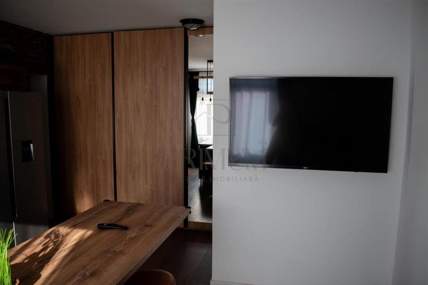 Apartament cu 3 camere decomandat, mobilat în Dumbrăvița