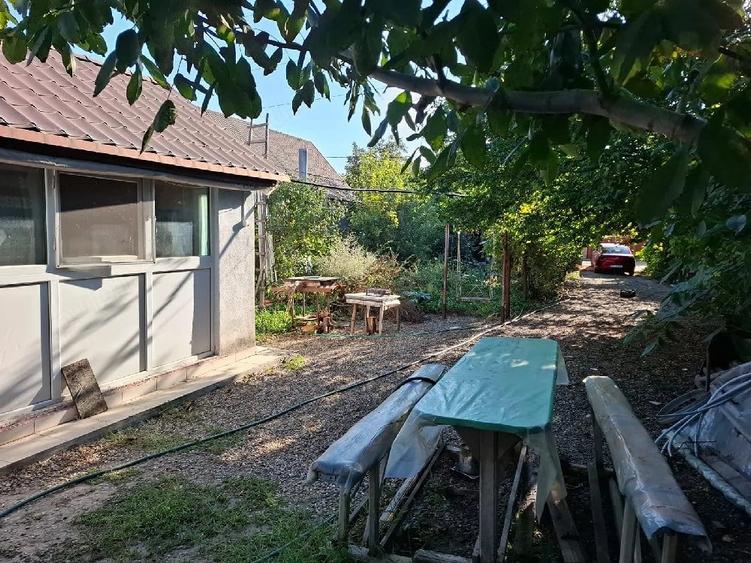 Teren de 1650 mp, în Vărsătura