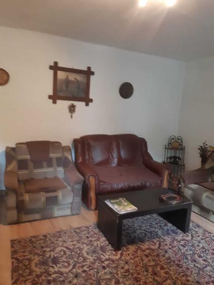 Casă cu 4 camere în Săsciori