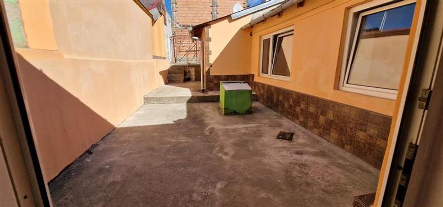 Casă individuală cu 4 camere cu Canalizare în Muncitoresc