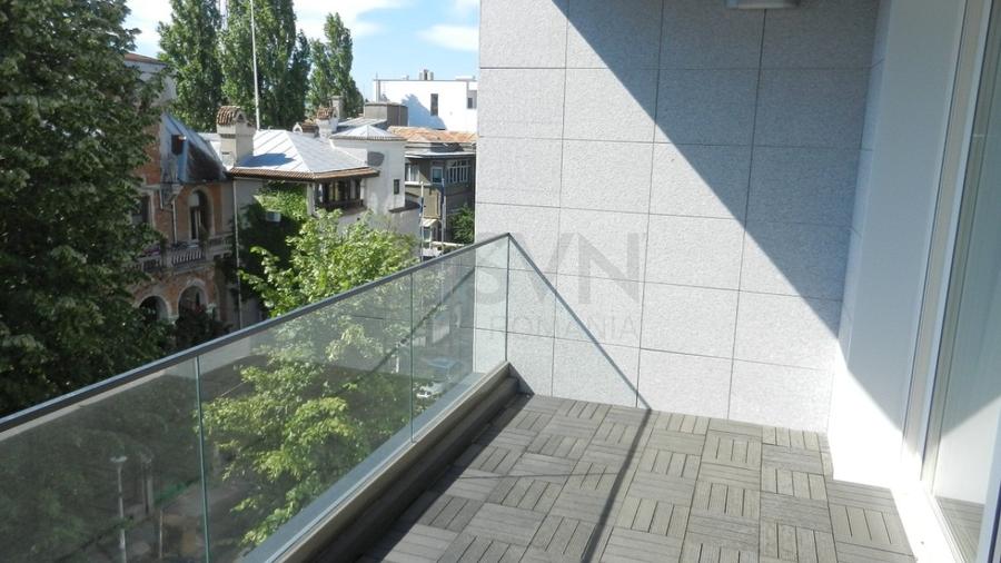 Apartament cu 4 camere decomandat, mobilat în Aviatorilor