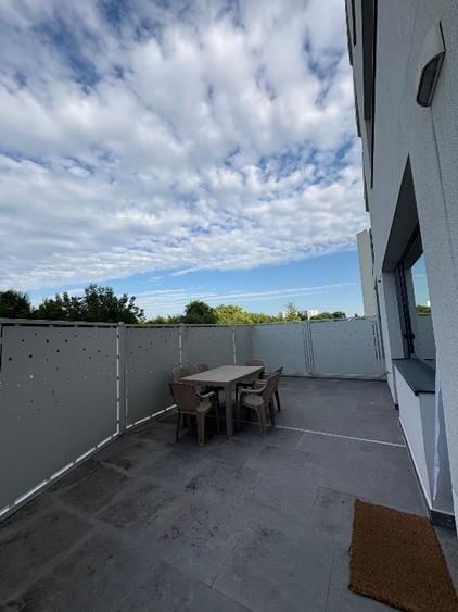 Apartament cu 2 camere decomandat, mobilat în Sisești