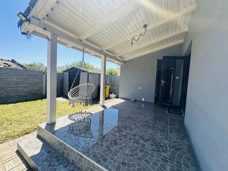 Casă cu Teren 250 Mp în Sânmihaiu Român