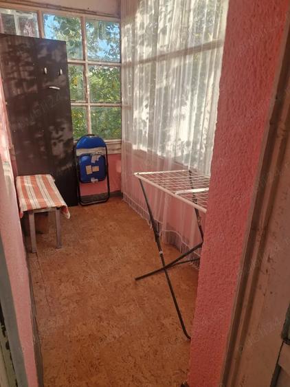 Apartament cu 2 camere decomandat în E3