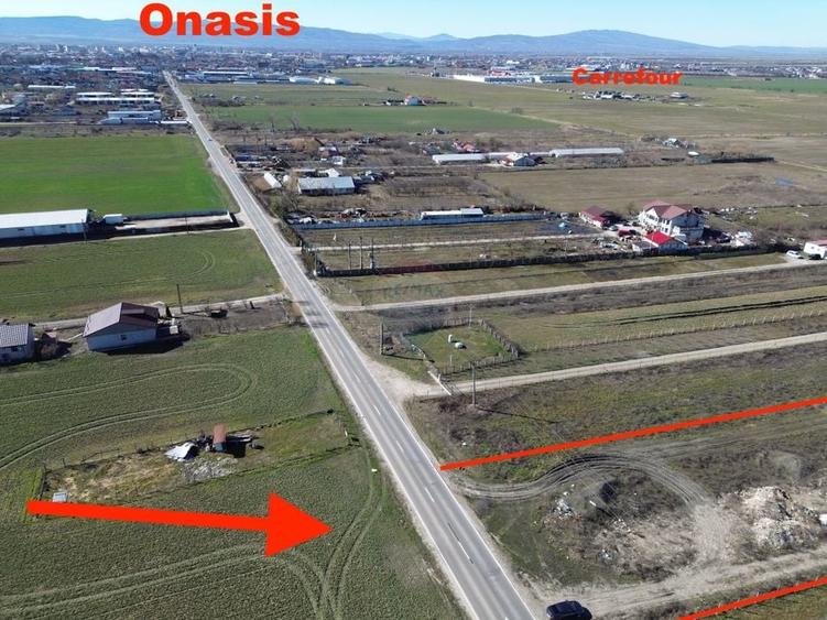 Teren agricol extravilan de 10128 mp, în Est